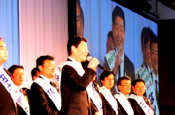 䂭